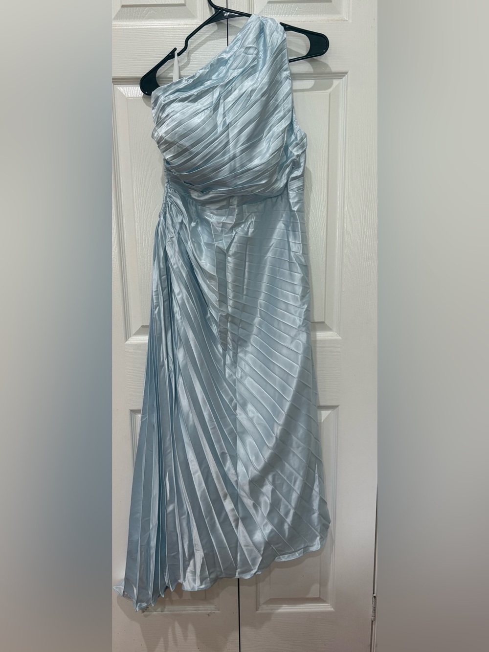 Elegant Light Blue Pleated Women’s Skirt